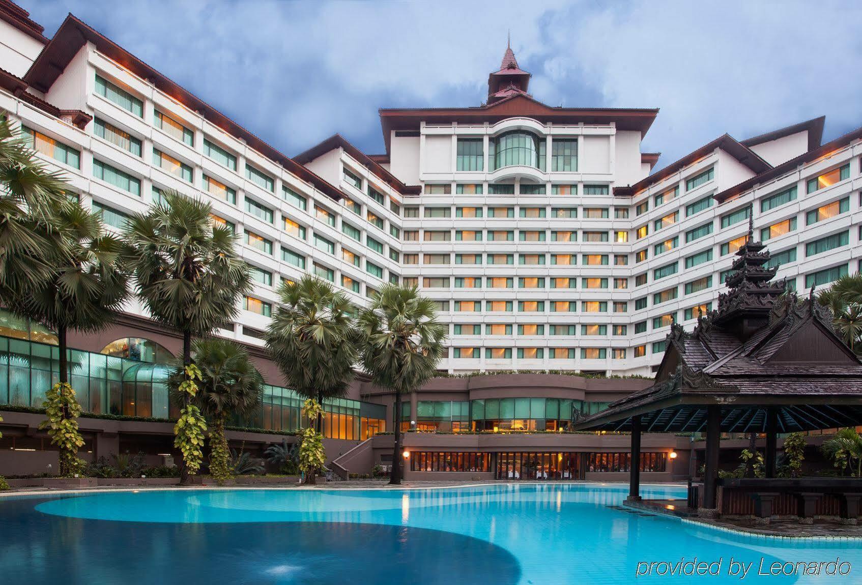 Sedona Hotel Yangon Exterior foto